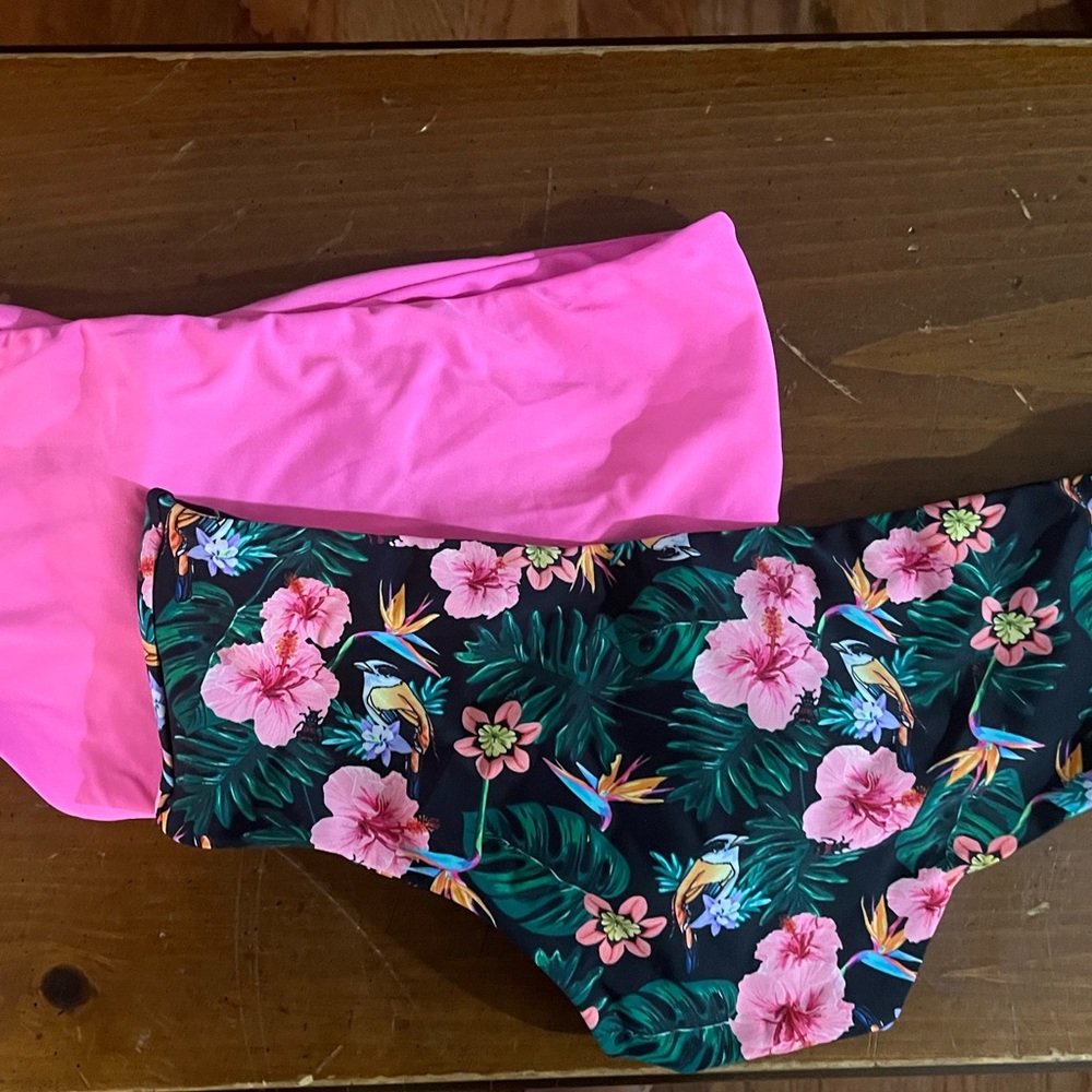 Fused Hawaii Kona bottoms size large